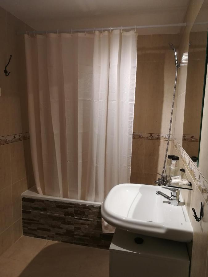 El Remanso Apartment กวาดาเลสต์ ภายนอก รูปภาพ